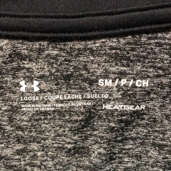 Under Armour Loose Half Zip size Small - Picture 4 of 4